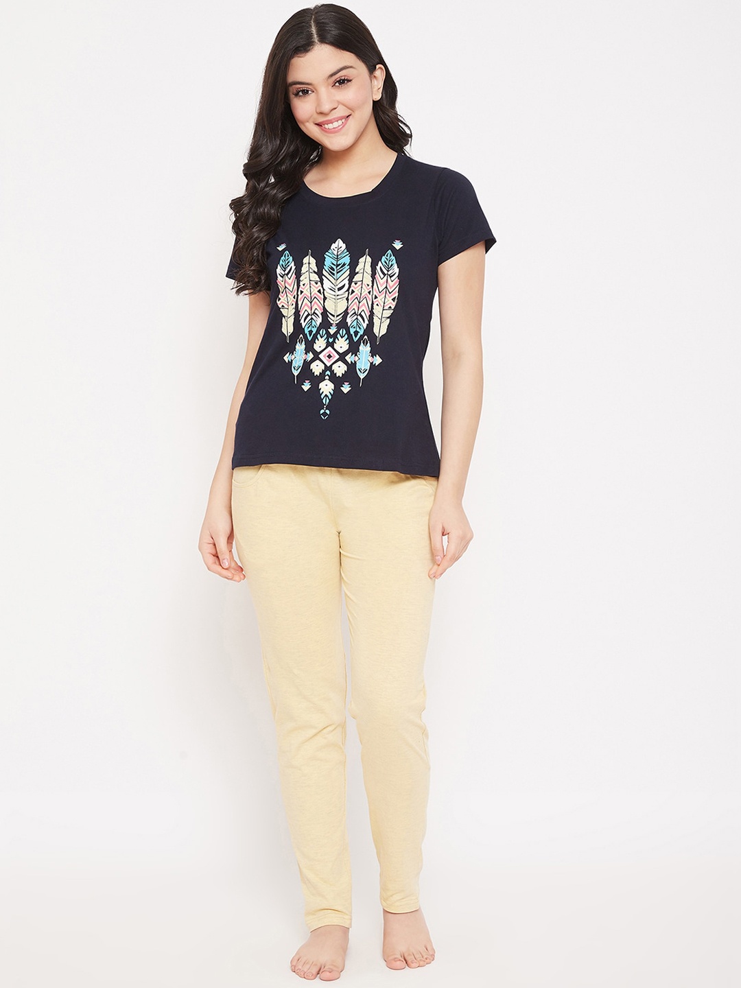 

Clovia Women Blue & Beige Printed Night Suit