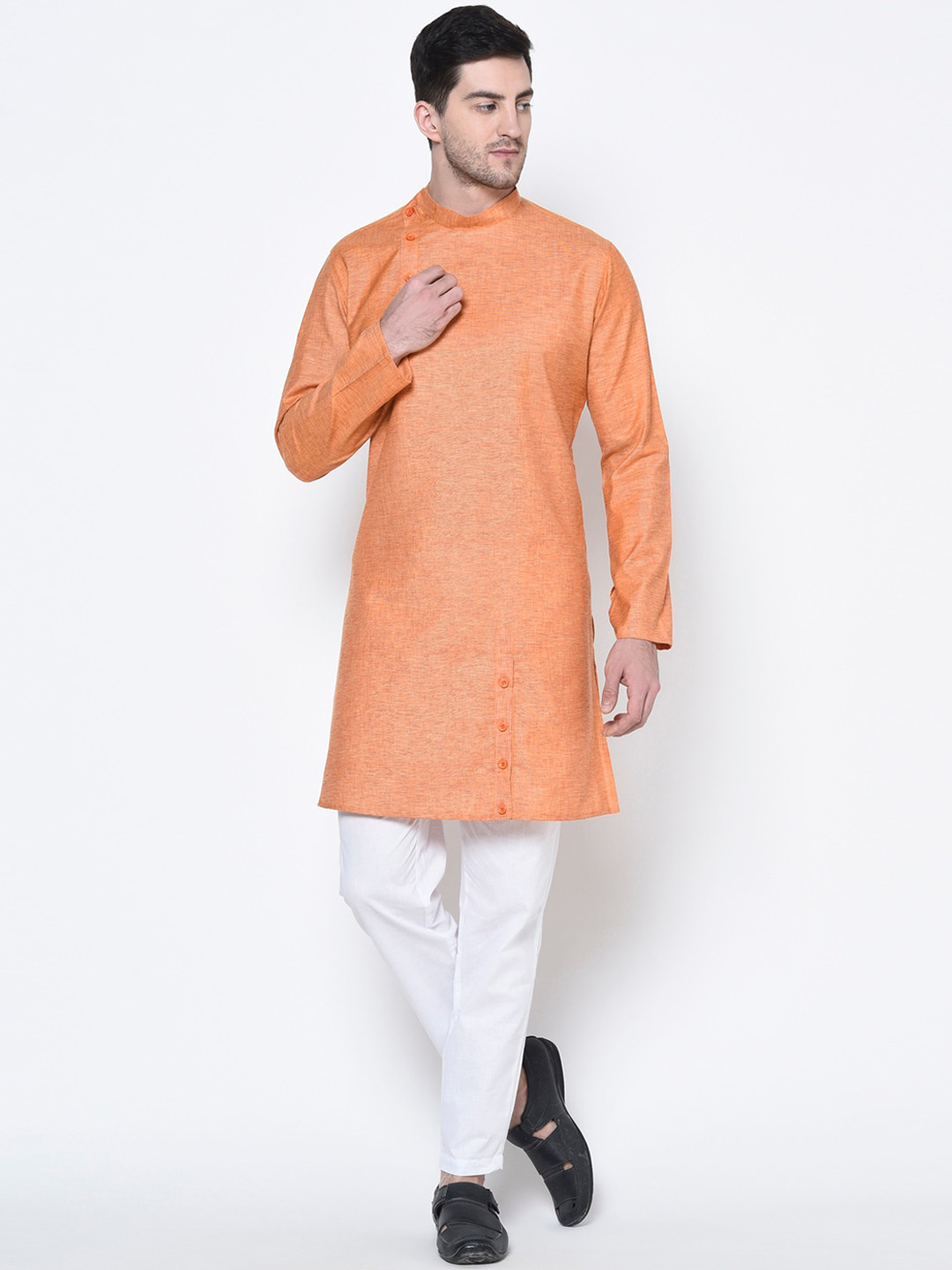 

DEYANN Men Orange & White Solid Kurta with Pyjamas