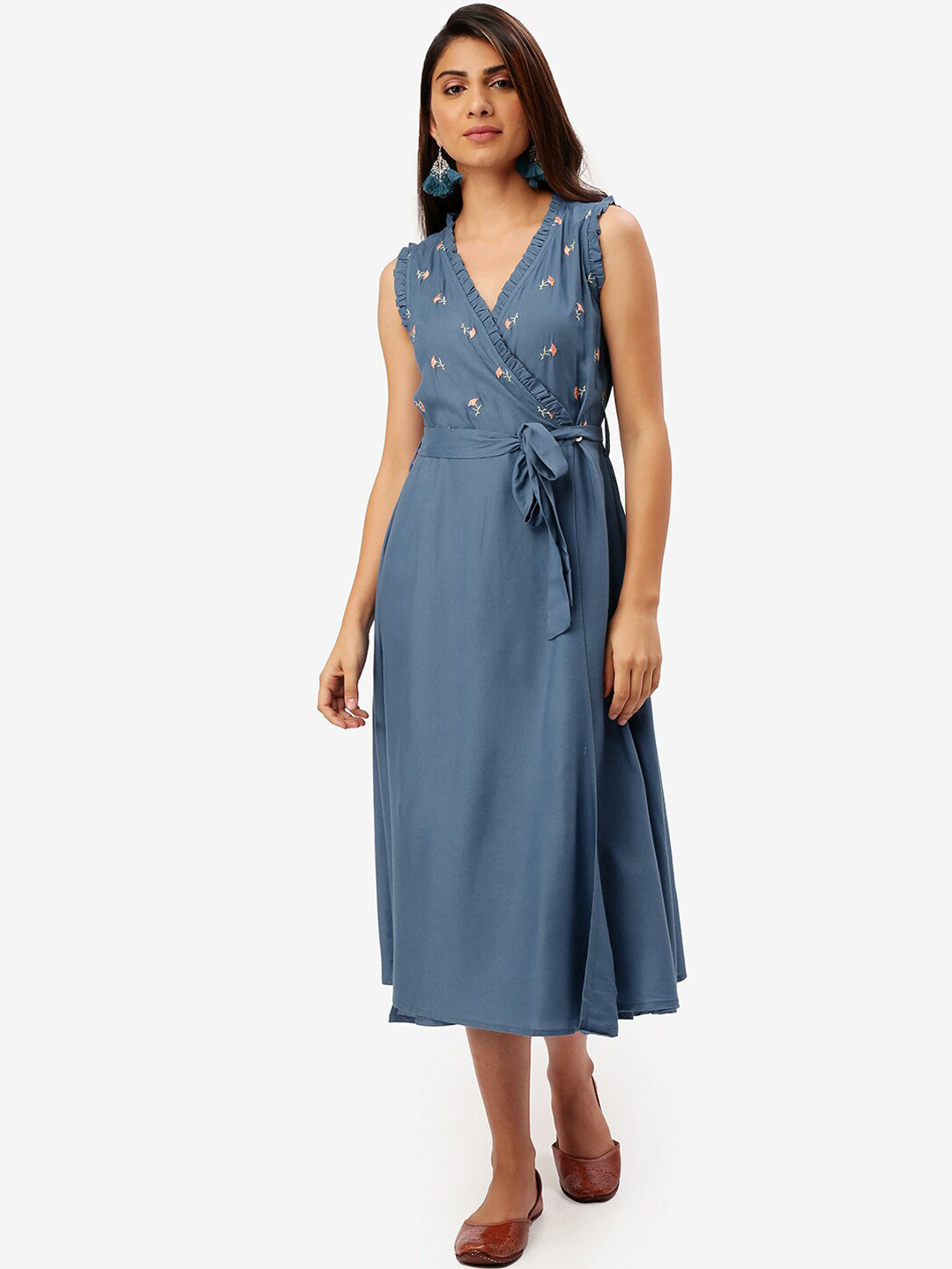 

Saaki Women Blue & Pink Embroidered Wrap Dress