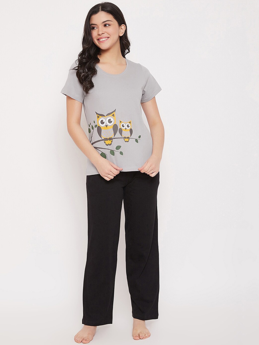 

Clovia Women Grey & Black Graphic Printed Night Suit