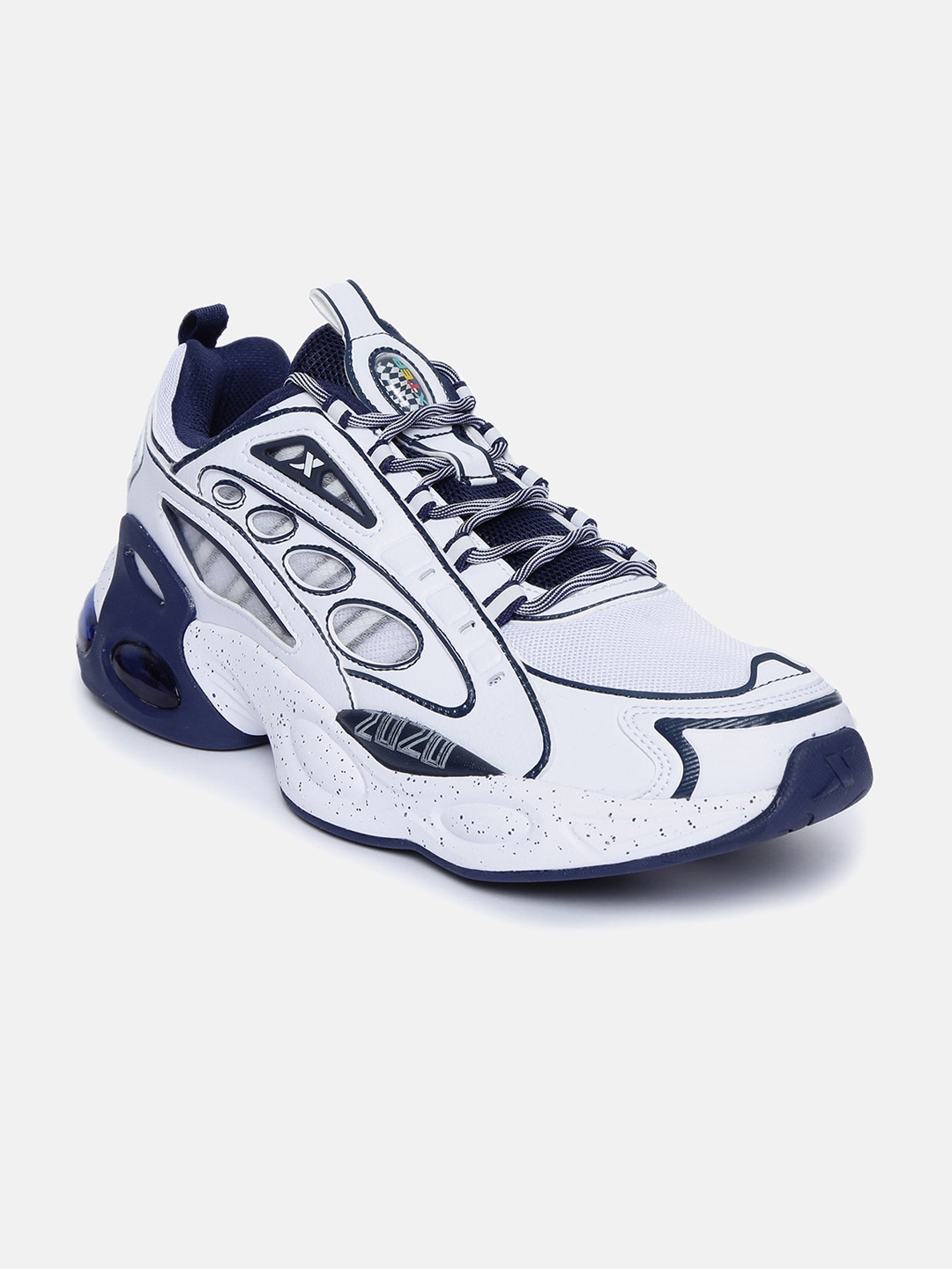 

Xtep Men White & Navy Blue Running Shoes