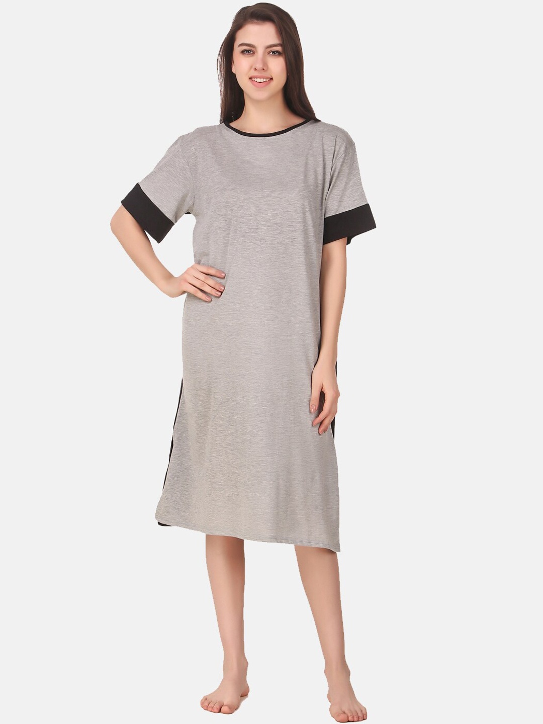 

Masha Women Grey & Black Solid Knee Length Night Dress