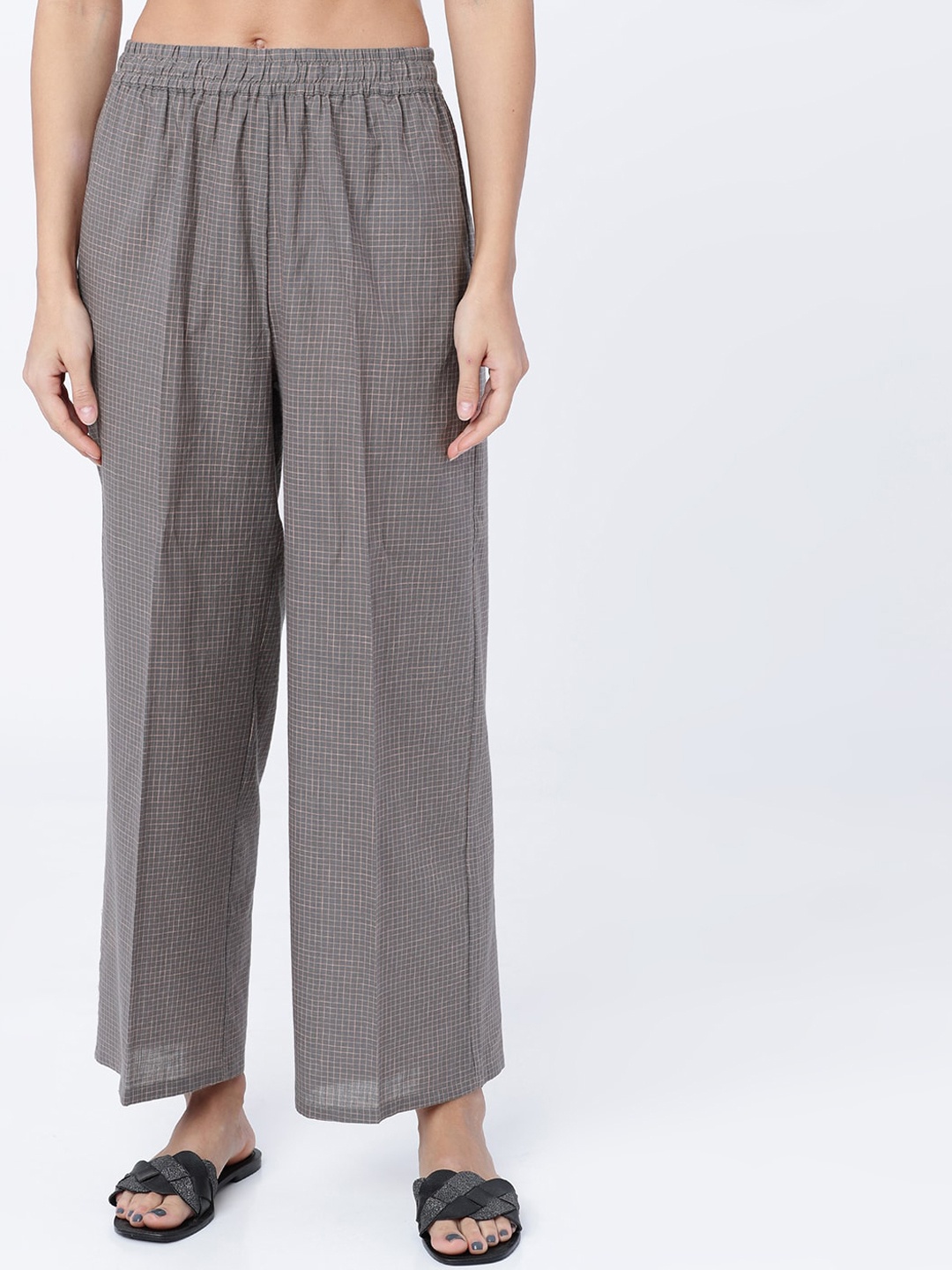 

Vishudh Women Grey & Pink Checked Straight Palazzos