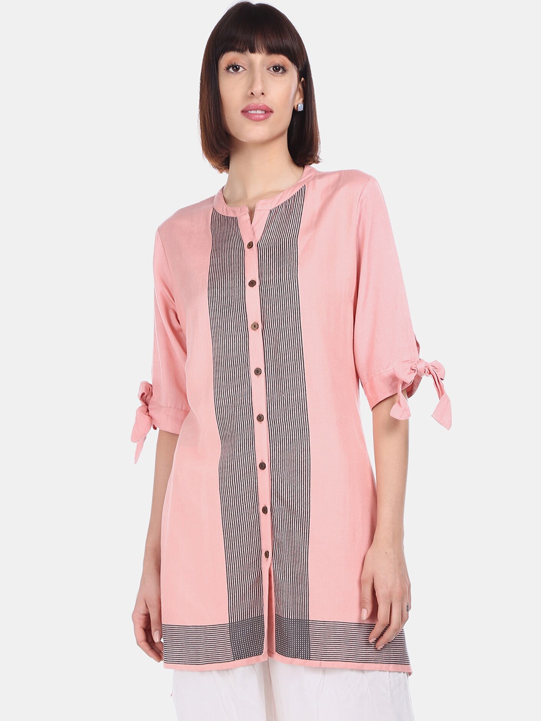 

Karigari Women Peach-Coloured Striped Straight Kurta
