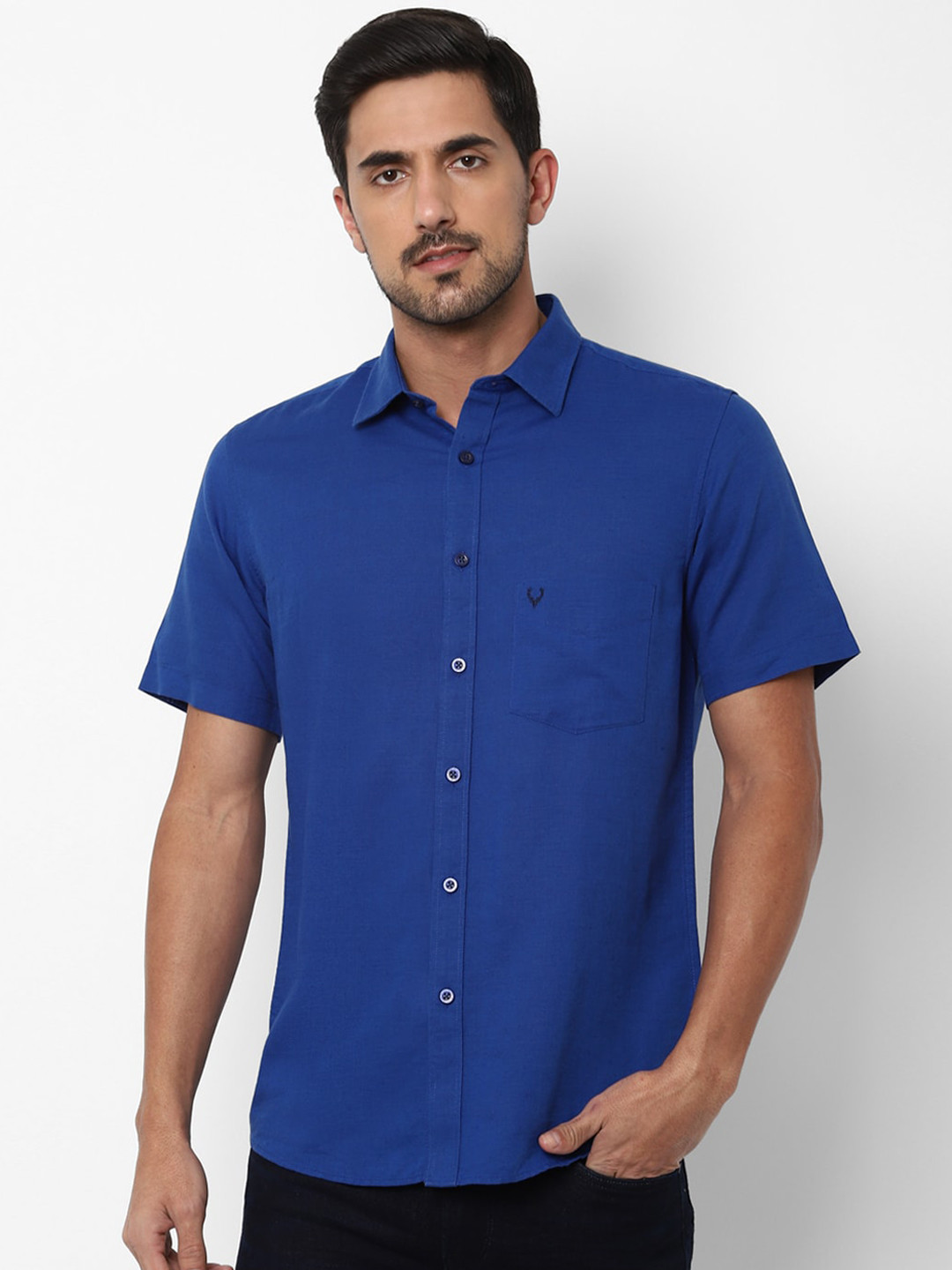 

Allen Solly Men Blue Slim Fit Solid Casual Cotton Shirt