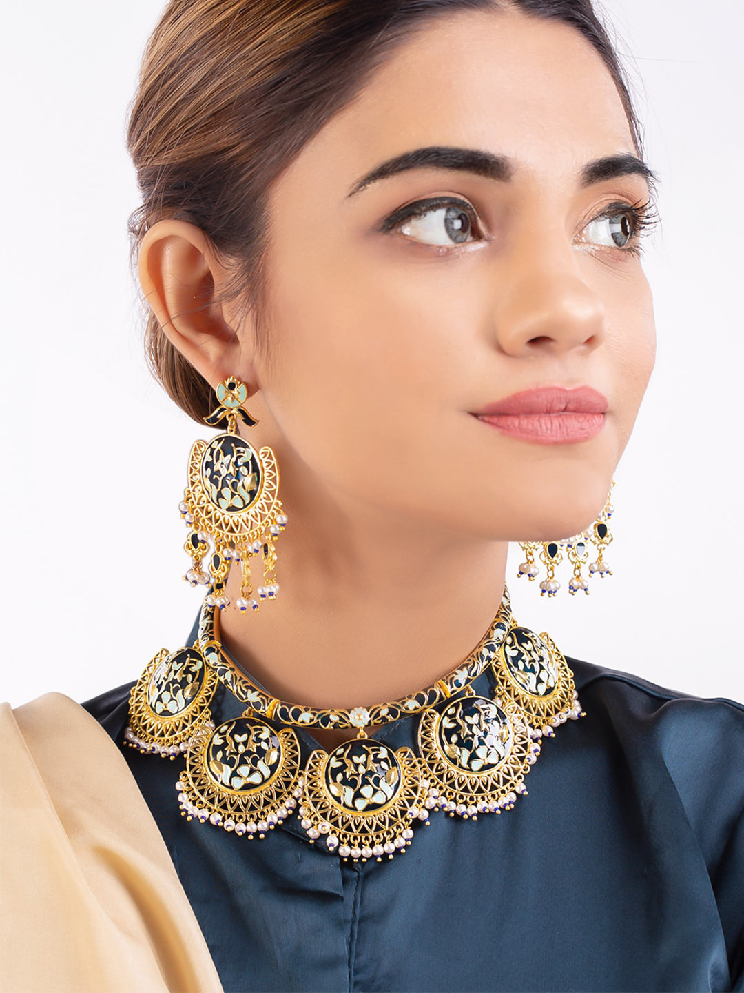 

Voylla Gold-Plated Blue & White Beaded Enamelled Jewellery Set