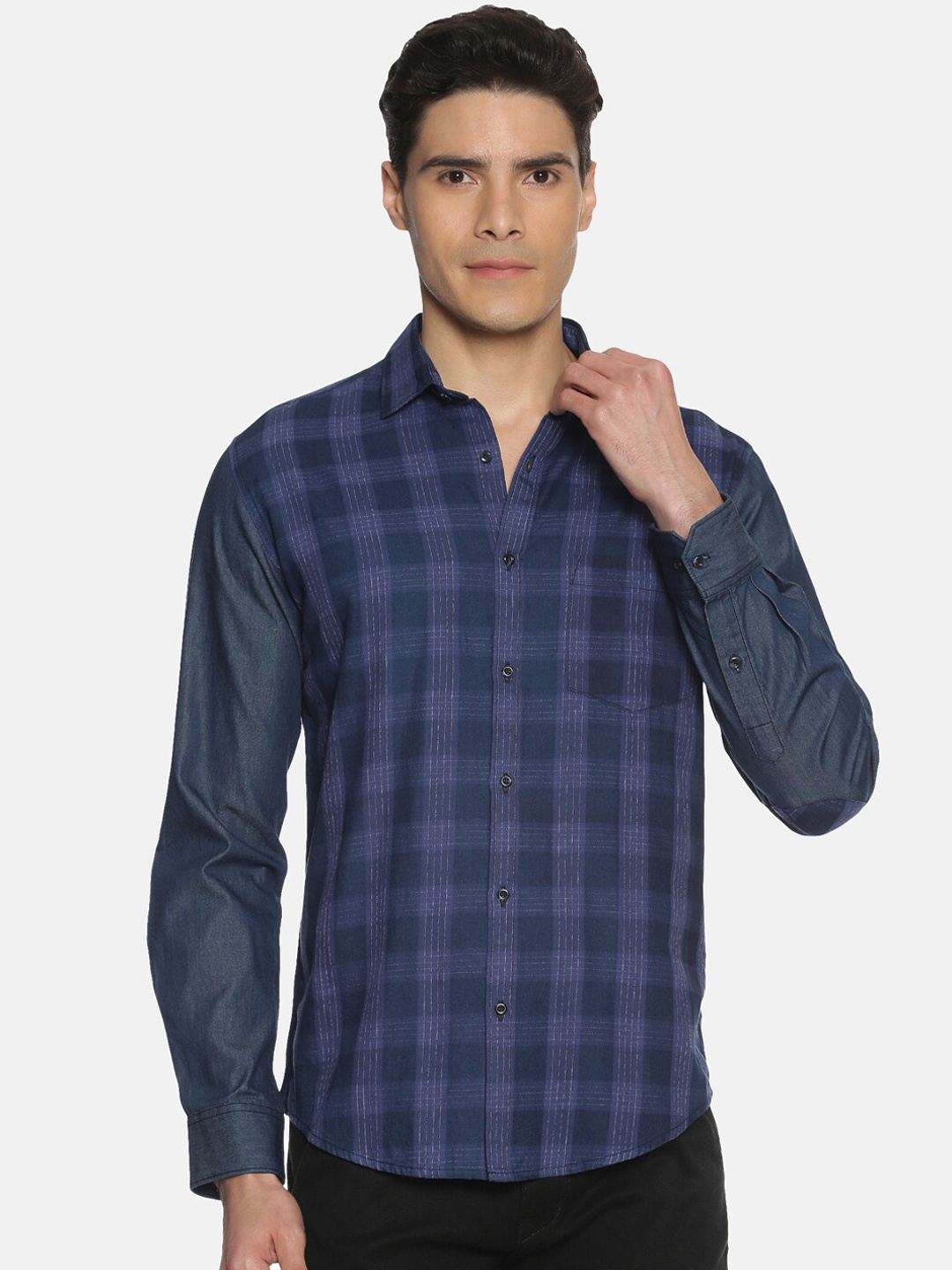 IVOC Men Blue Slim Fit Checked Casual Shirt