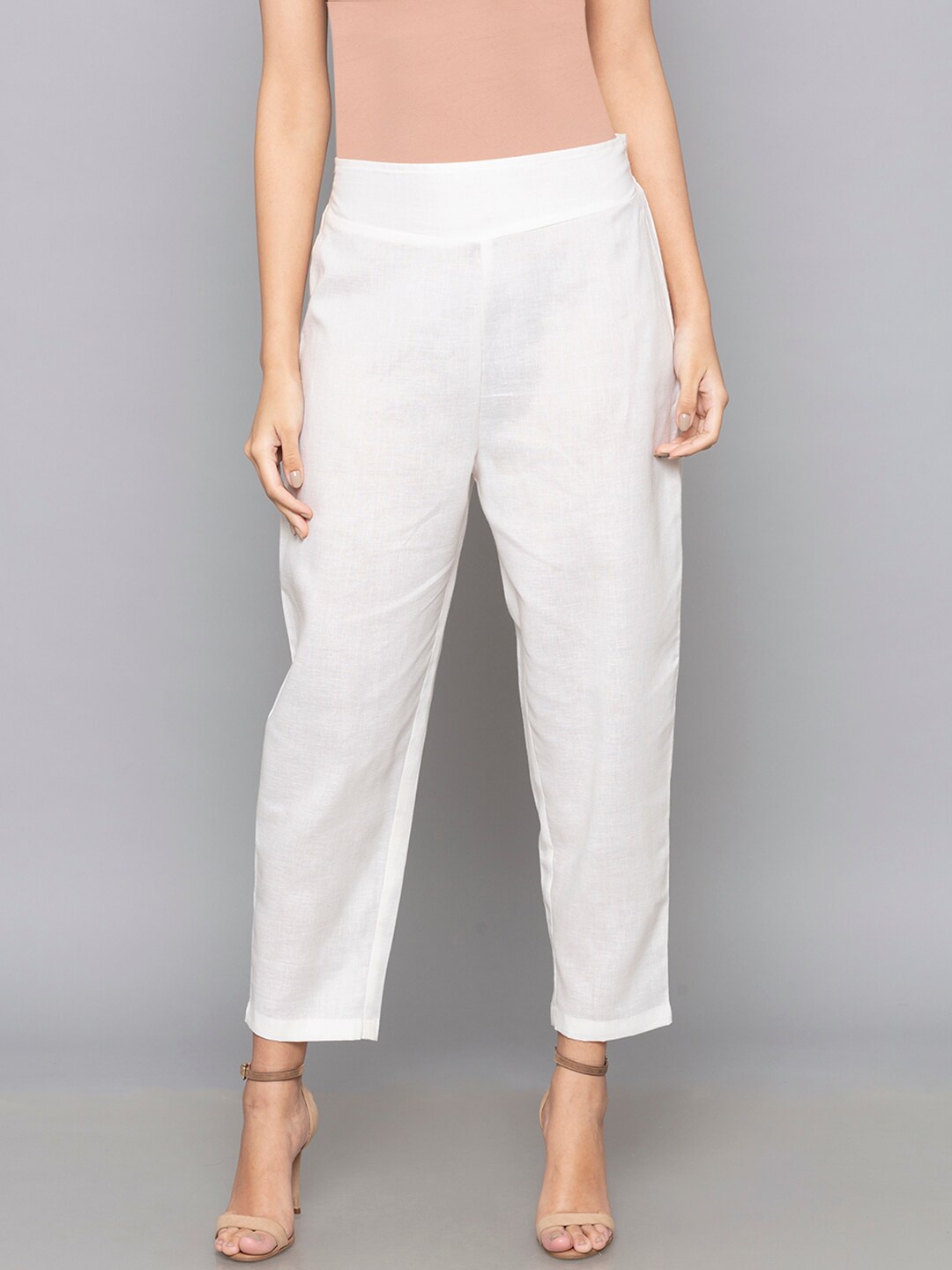 

Desi Weavess Women Off-White Solid Cotton Cropped Regular Trousers