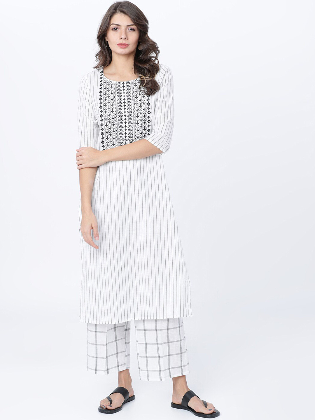 

Vishudh Women White & Black Striped Straight Kurta