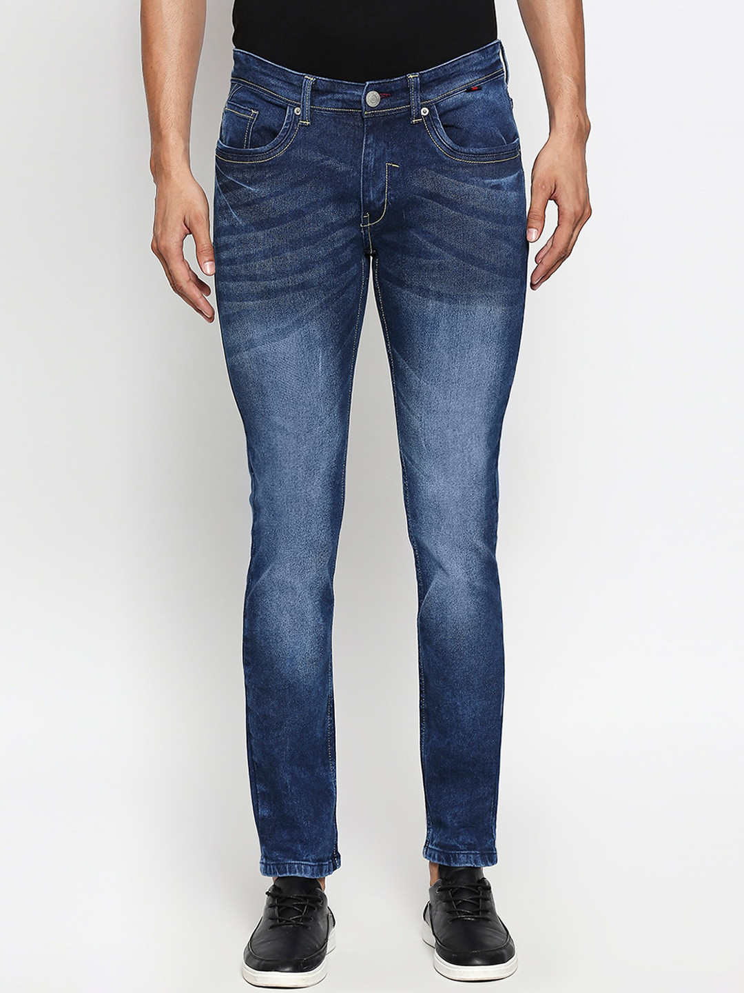 

People Men Blue Slim Fit Mid-Rise Clean Look Stretchable Jeans