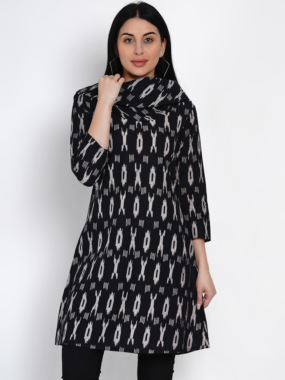 

FABNEST Women Black & White Ikkat Printed Tunic