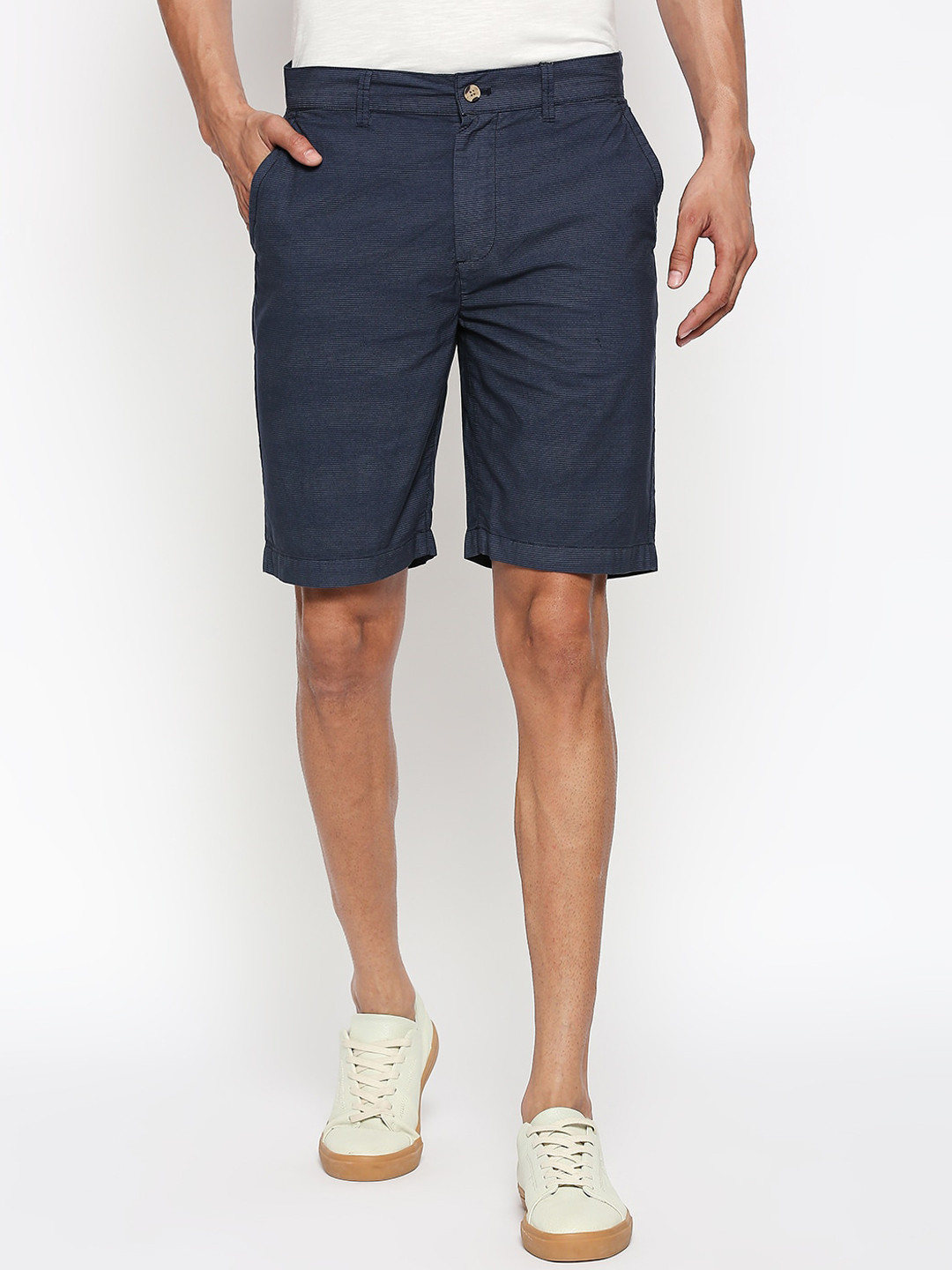 

People Men Navy Blue Solid Regular Fit Shorts