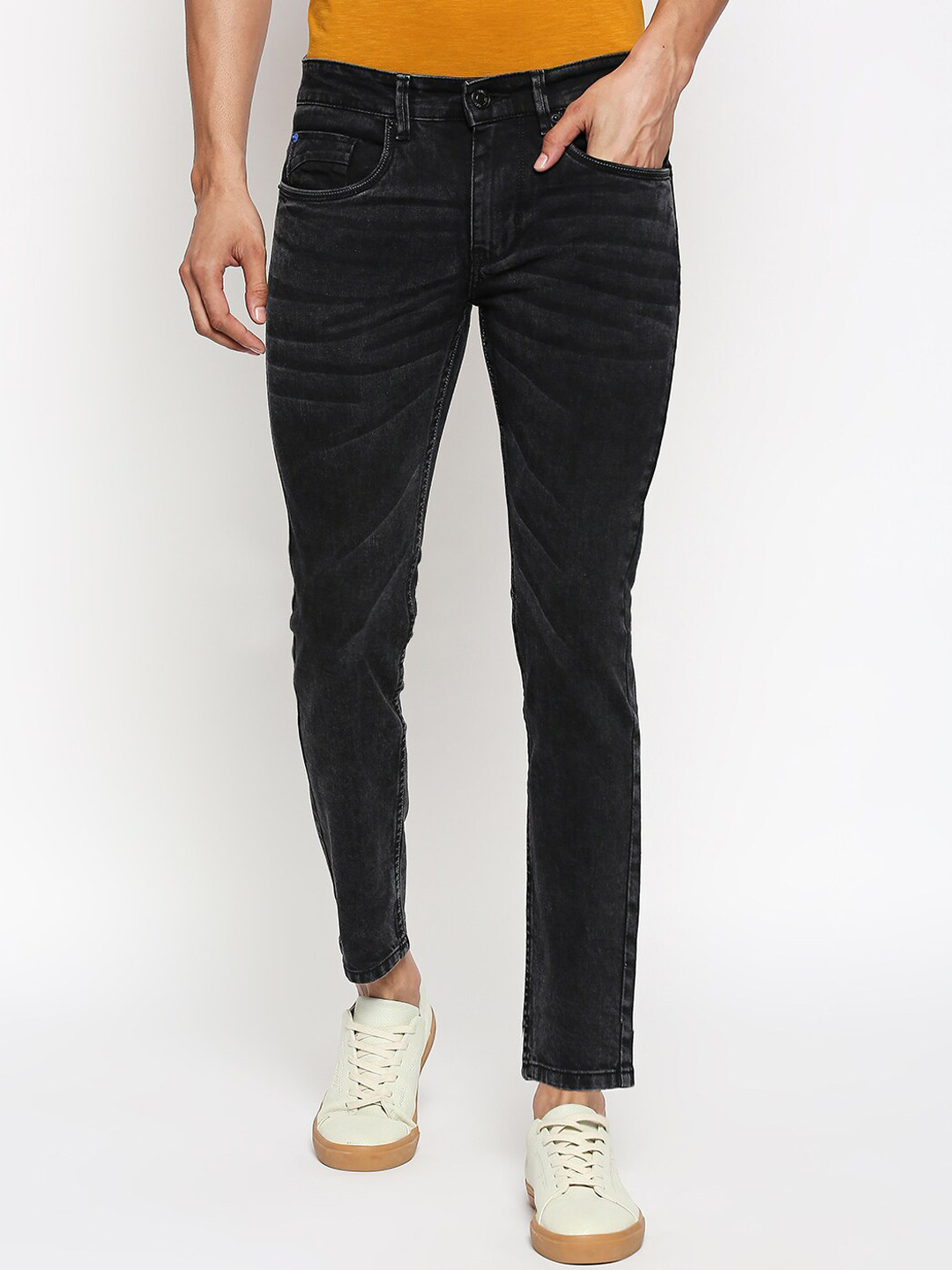 

People Men Black Skinny Fit Mid-Rise Clean Look Stretchable Jeans