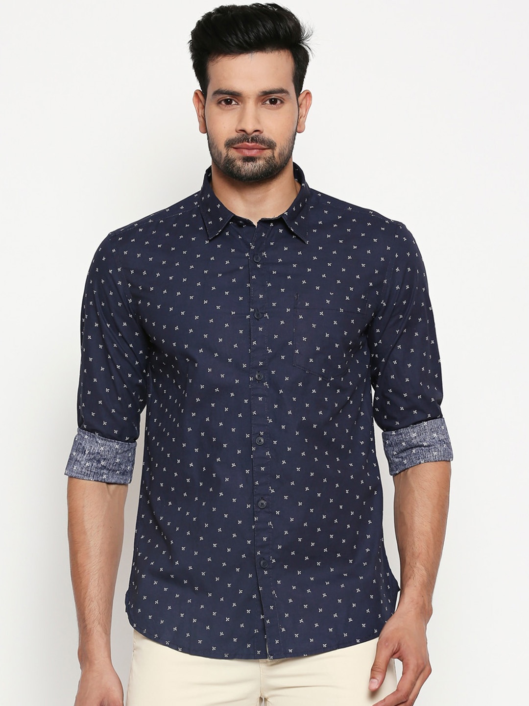 

People Men Navy Blue Slim Fit Printed Casual Shirt