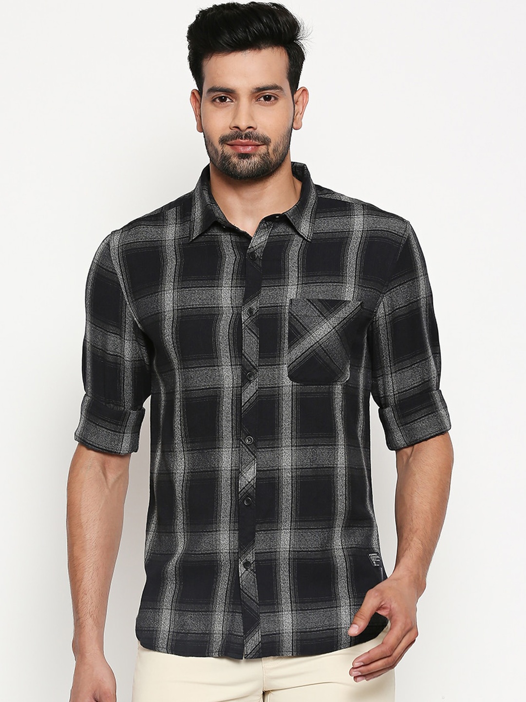 

People Men Black Slim Fit Checked Casual Shirt