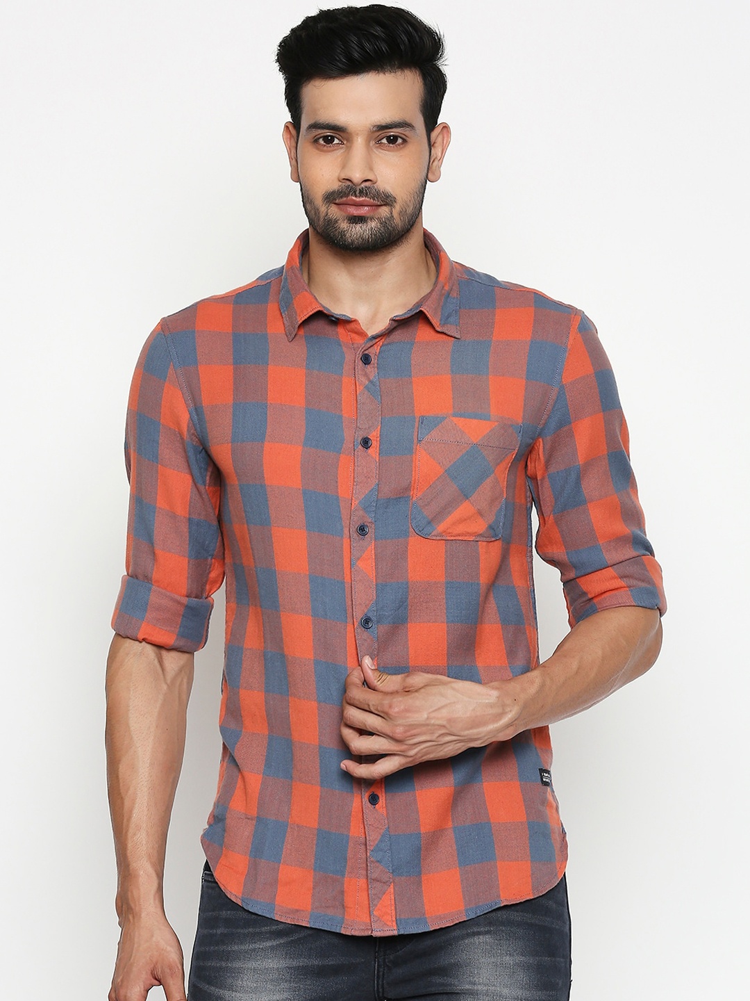 

People Men Orange & Blue Slim Fit Checked Casual Shirt