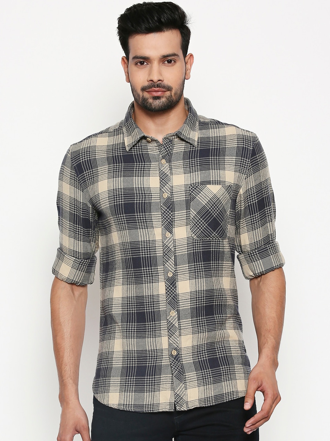 

People Men Cream-Coloured & Grey Slim Fit Checked Cotton Casual Shirt