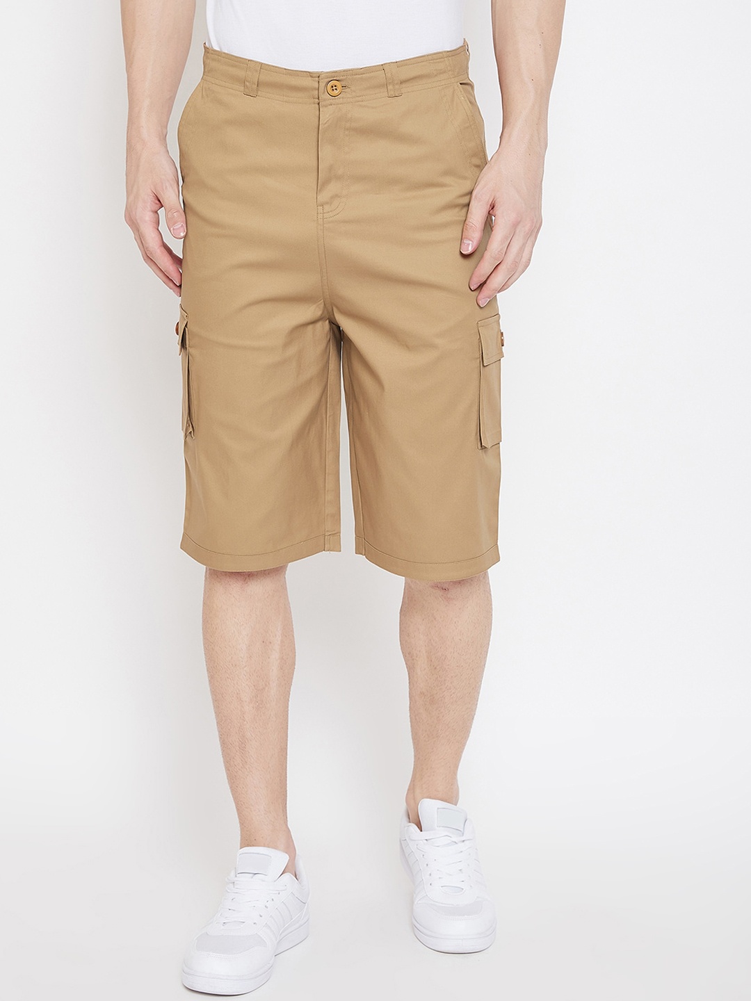 

Hypernation Men Khaki Brown Solid Regular Fit Cargo Shorts