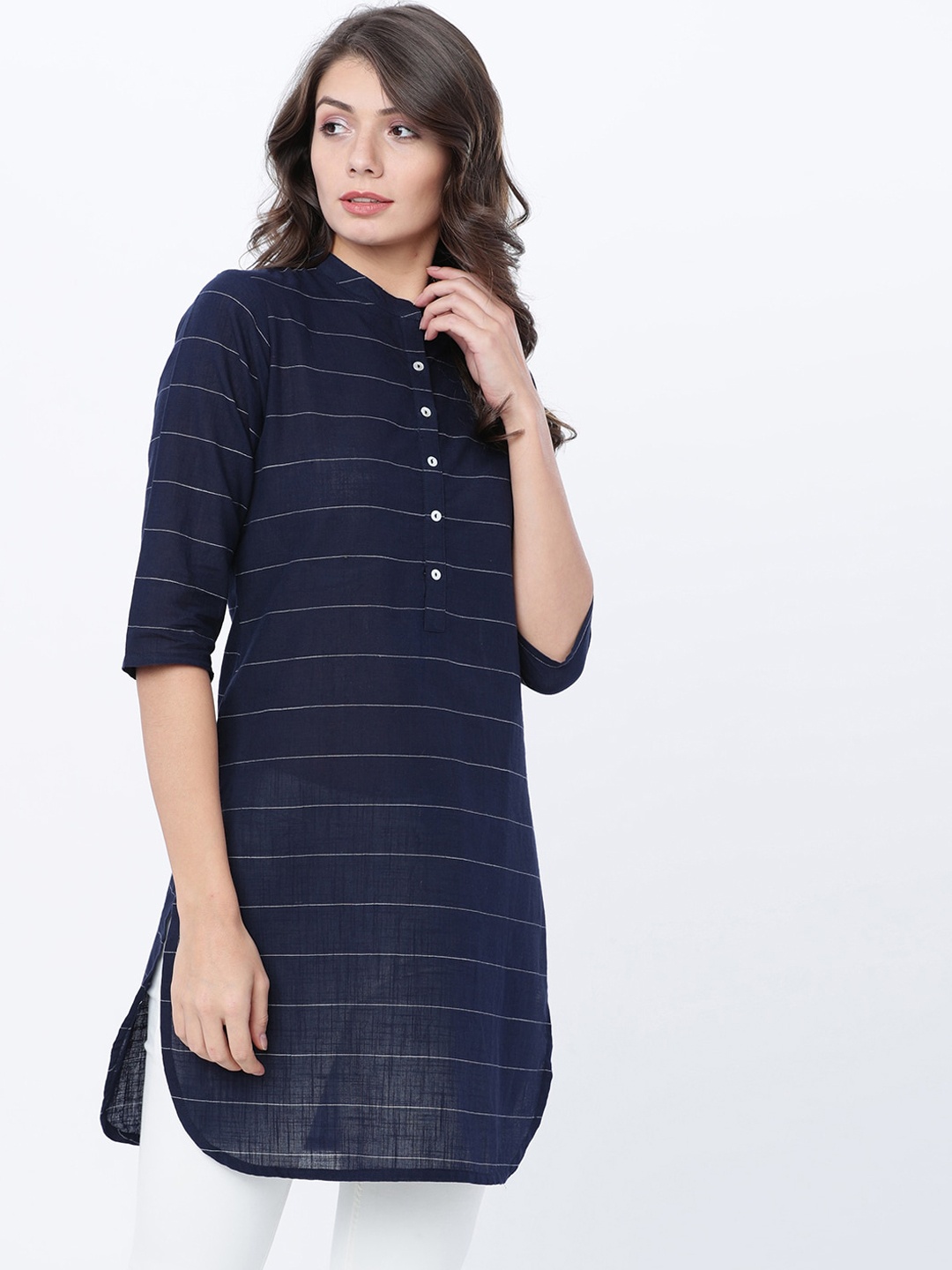

Vishudh Women Navy Blue & Off-White Striped Straight Kurta