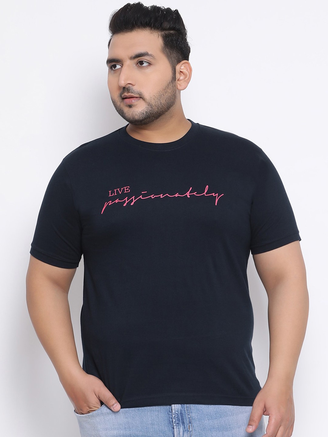 

YOLOCLAN Plus Size Men Navy Blue Solid Round Neck T-shirt