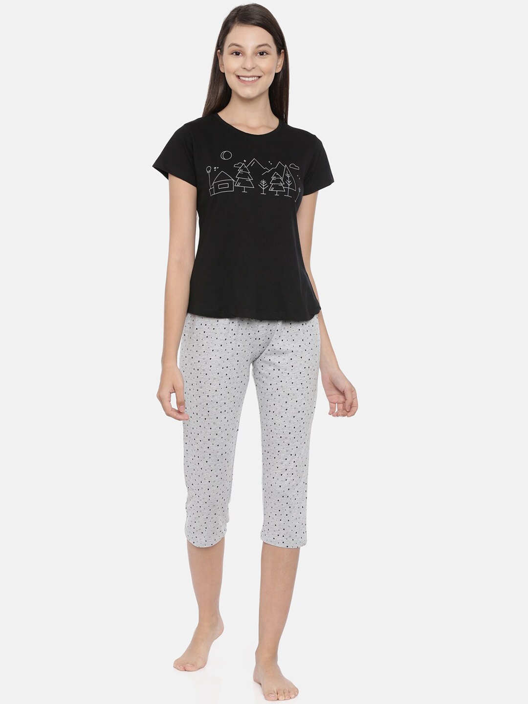 

Curare Women Black & Grey Printed Night Suit