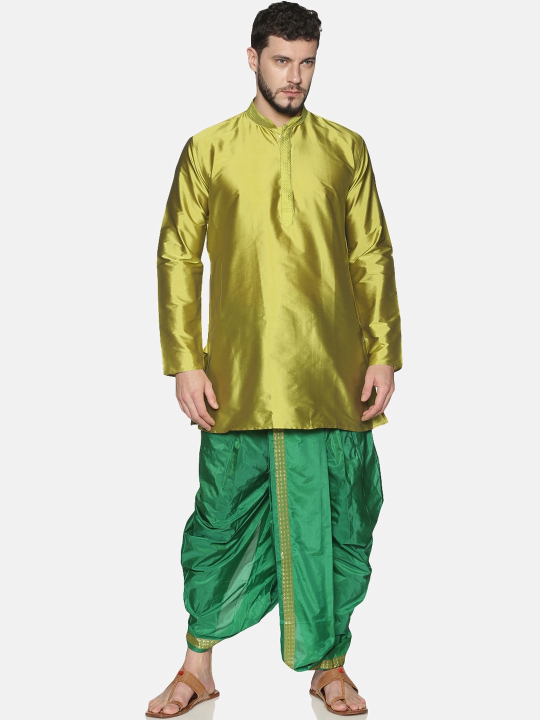 

TATTVA Men Green Solid Kurta with Dhoti Pants
