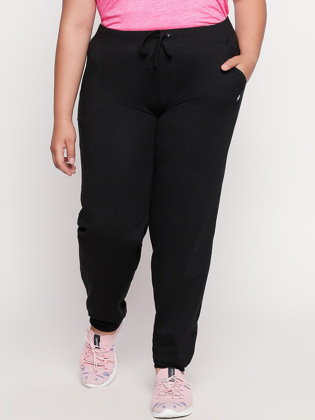 

Tuna London Women Black Solid Joggers