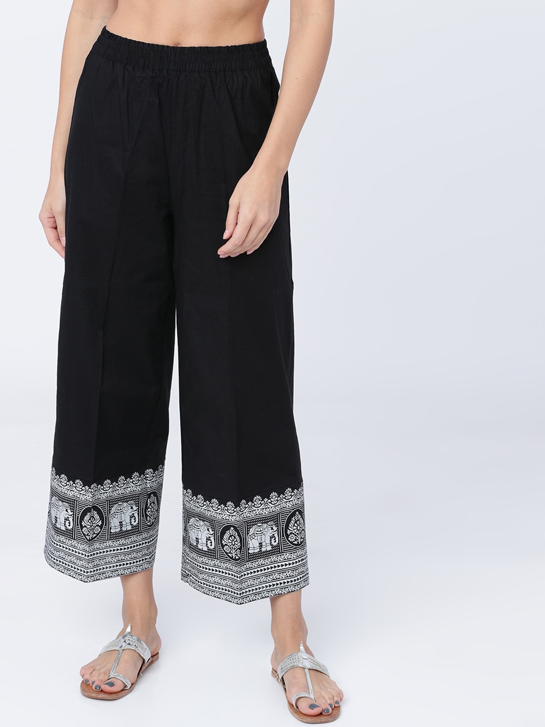 

Vishudh Women Black & White Printed Cropped Straight Palazzos