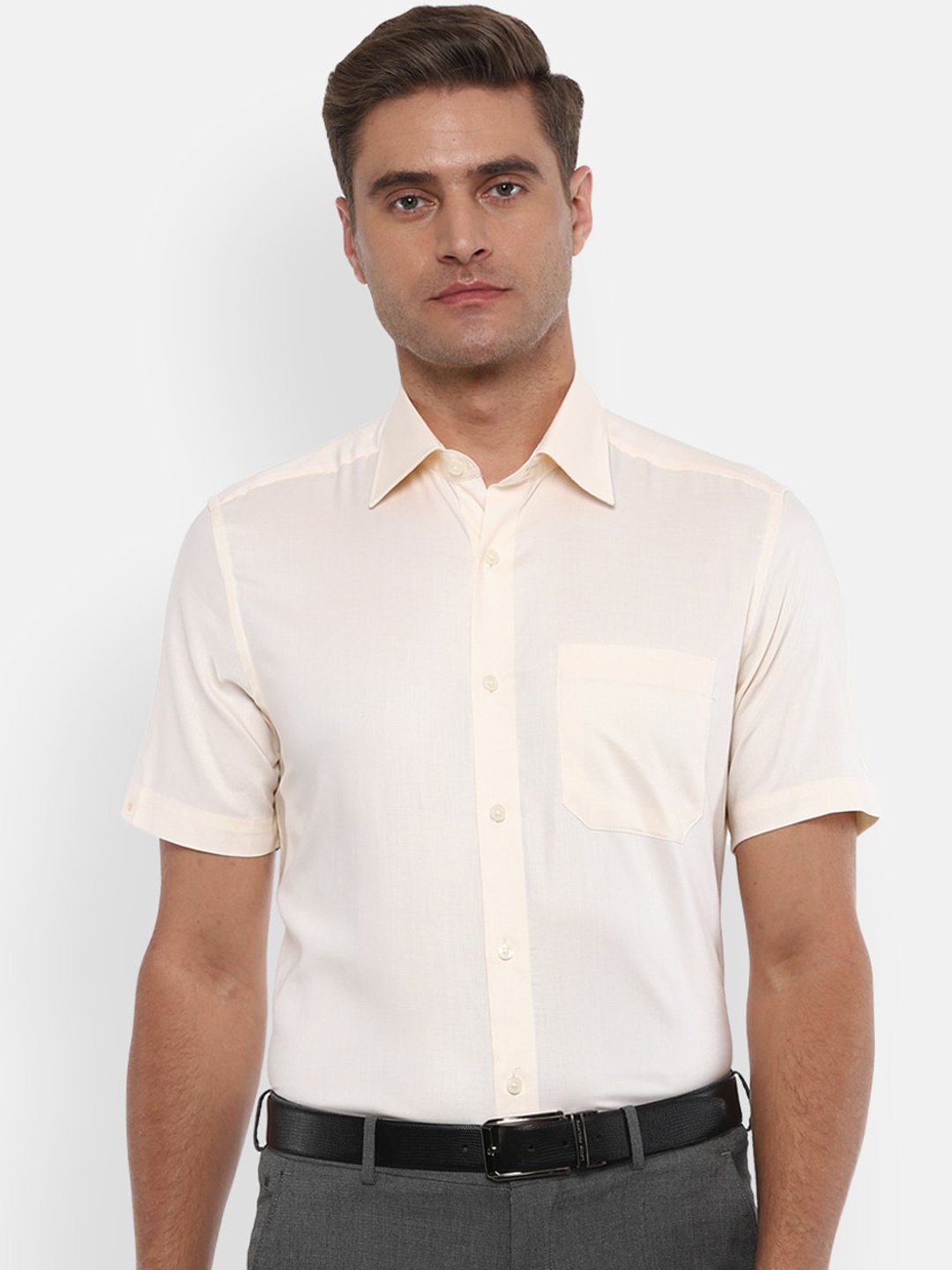 

Louis Philippe Men Cream-Coloured Regular Fit Solid Formal Shirt