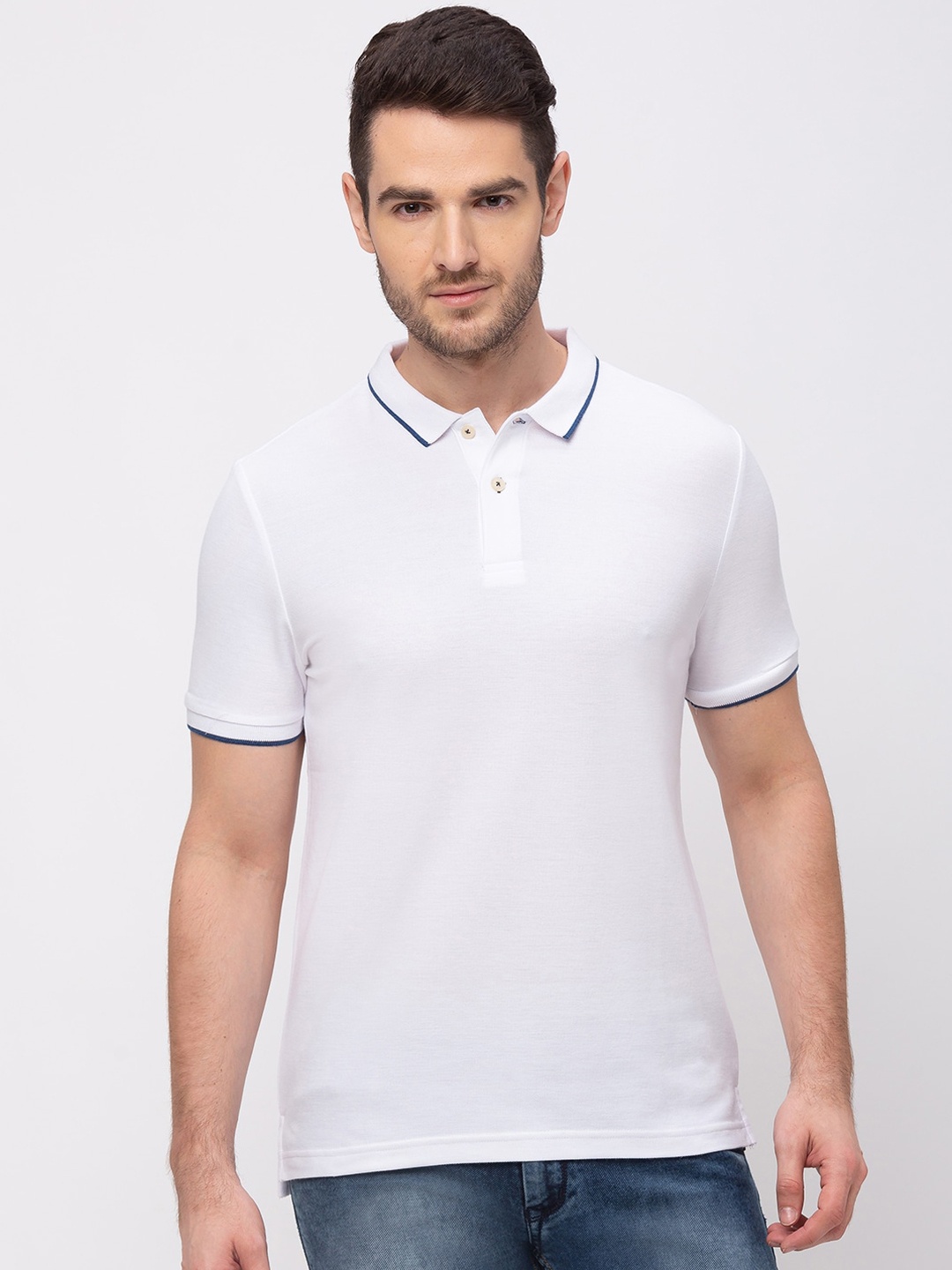 

GIORDANO Men White Solid Polo Collar T-shirt