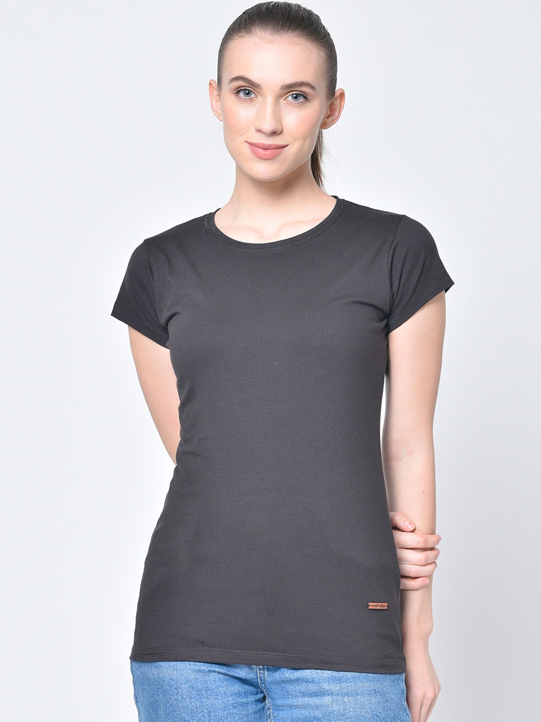 

Hapuka Women Black Solid Round Neck Cotton Pure Cotton T-shirt