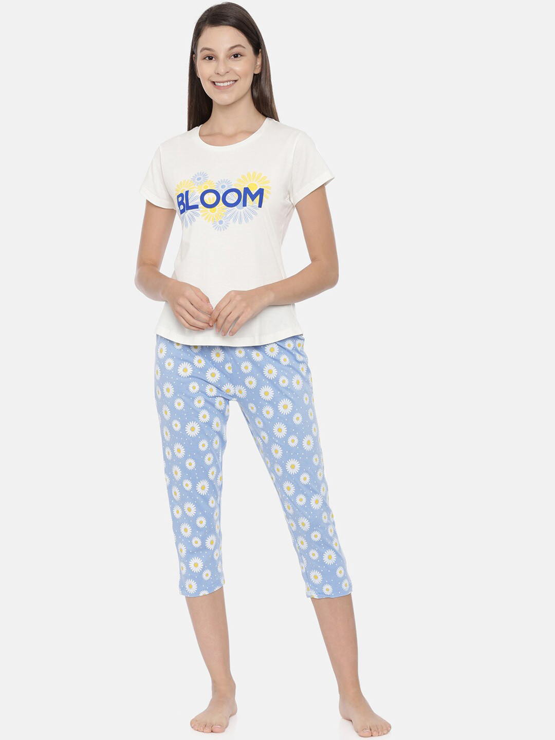 

Curare Women White & Blue Printed Night Suit