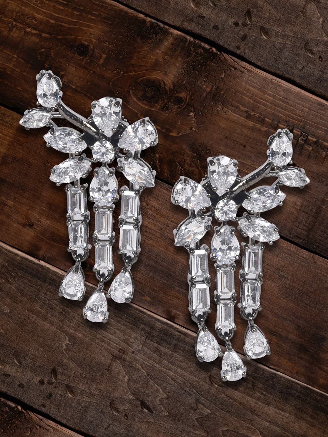 

MIDASKART Silver-Toned Contemporary Drop Earrings