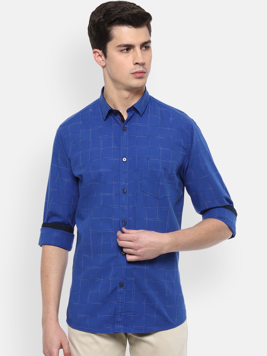 

Van Heusen Sport Men Blue Slim Fit Self Design Casual Shirt
