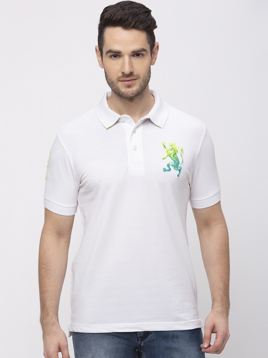 

GIORDANO Men White Solid Polo Collar T-shirt
