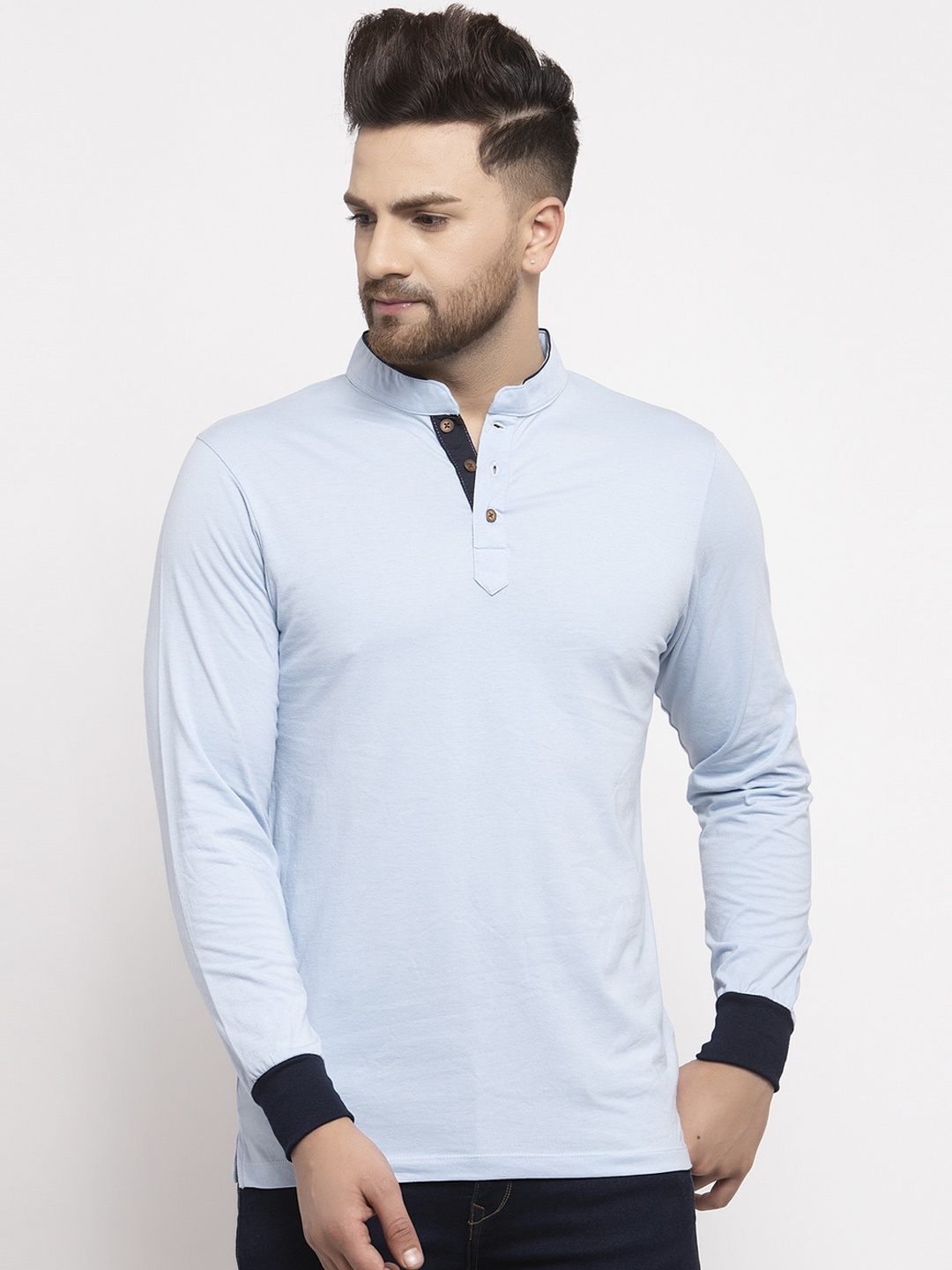 

Kalt Men Blue Solid Mandarin Collar T-shirt