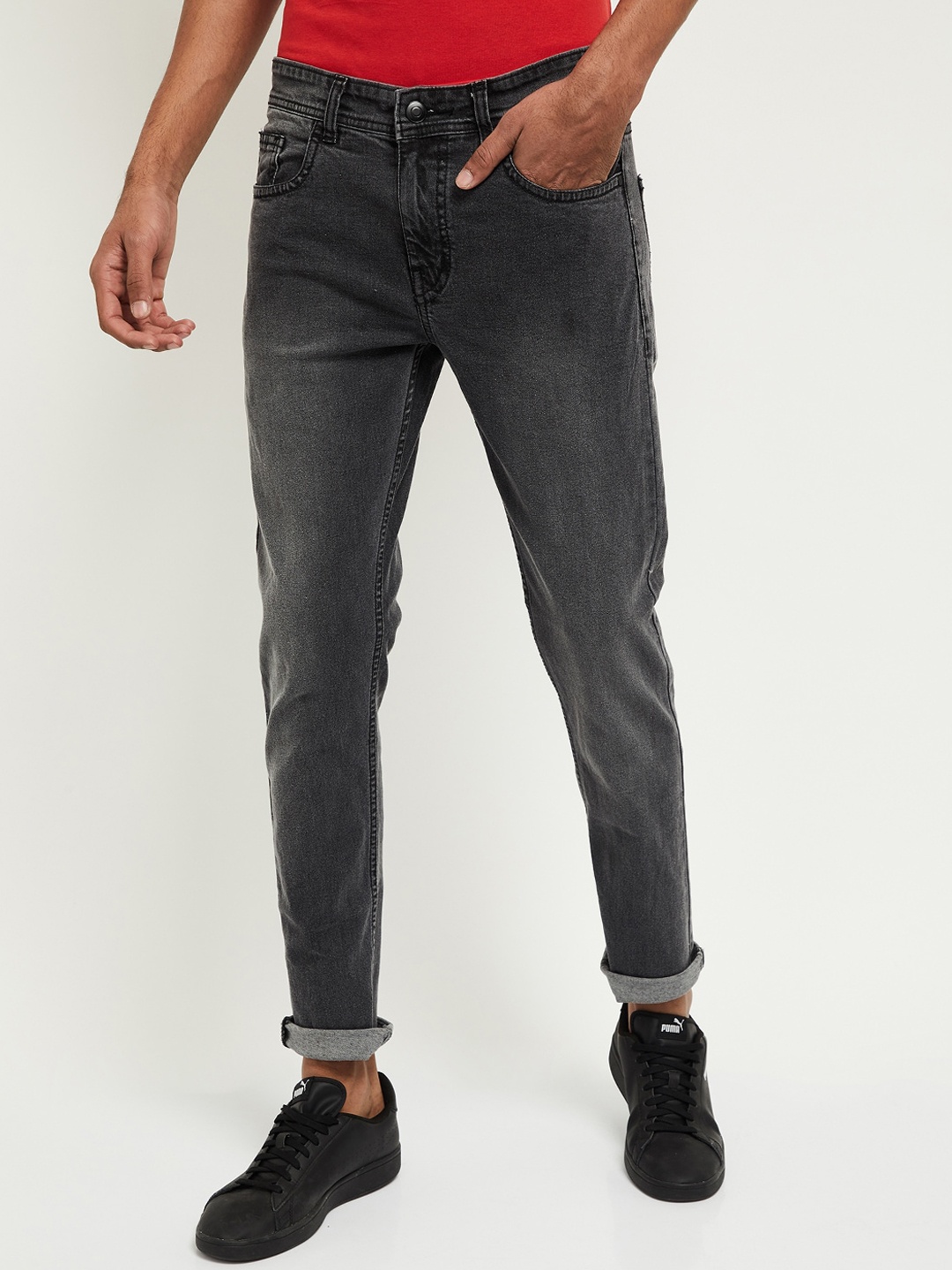 

max Men Grey Skinny Fit Jeans