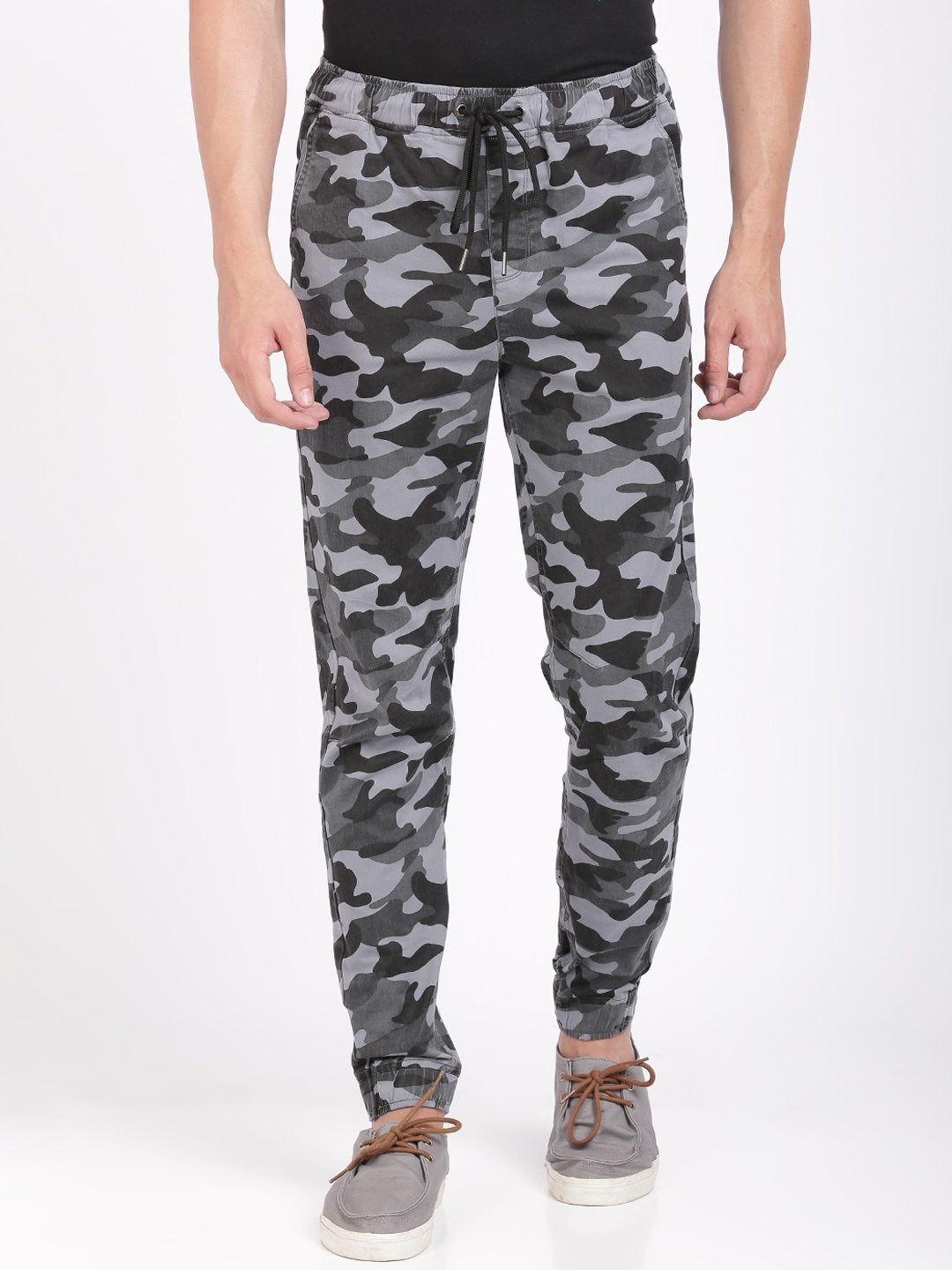 Crocodile Men Grey & Blue Camouflage Printed Slim-Fit Joggers