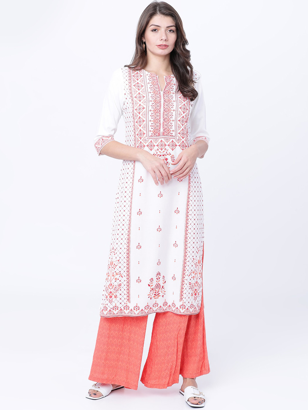 

Vishudh Women Off-White & Pink Ethnic Motifs Print Styraight Kurta