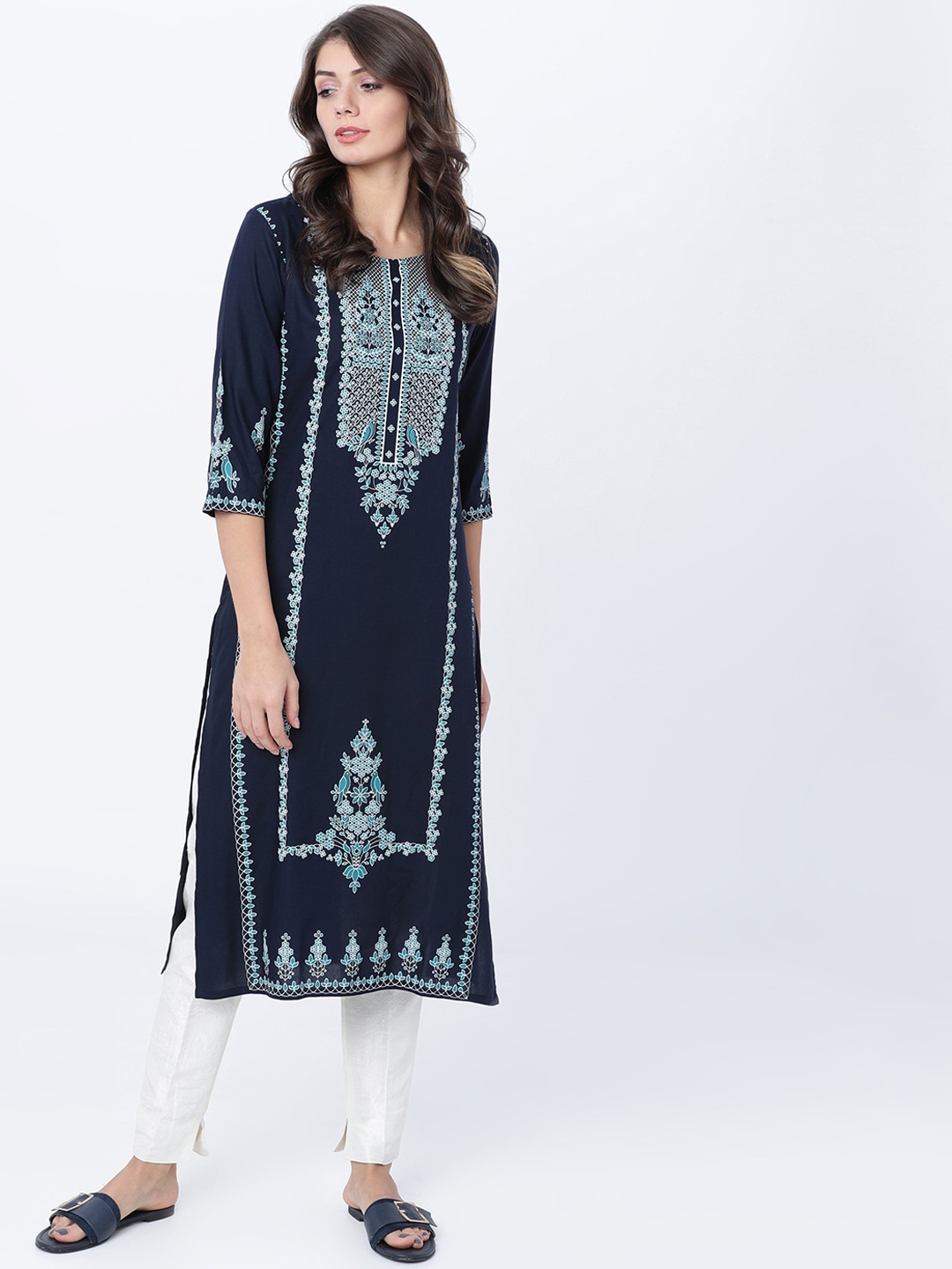 

Vishudh Women Navy Blue & Off-White Printed Straight Kurta