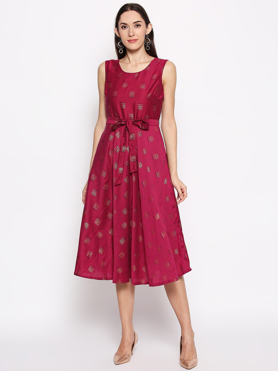 

AKKRITI BY PANTALOONS Women Magenta Printed Fit and Flare Dress