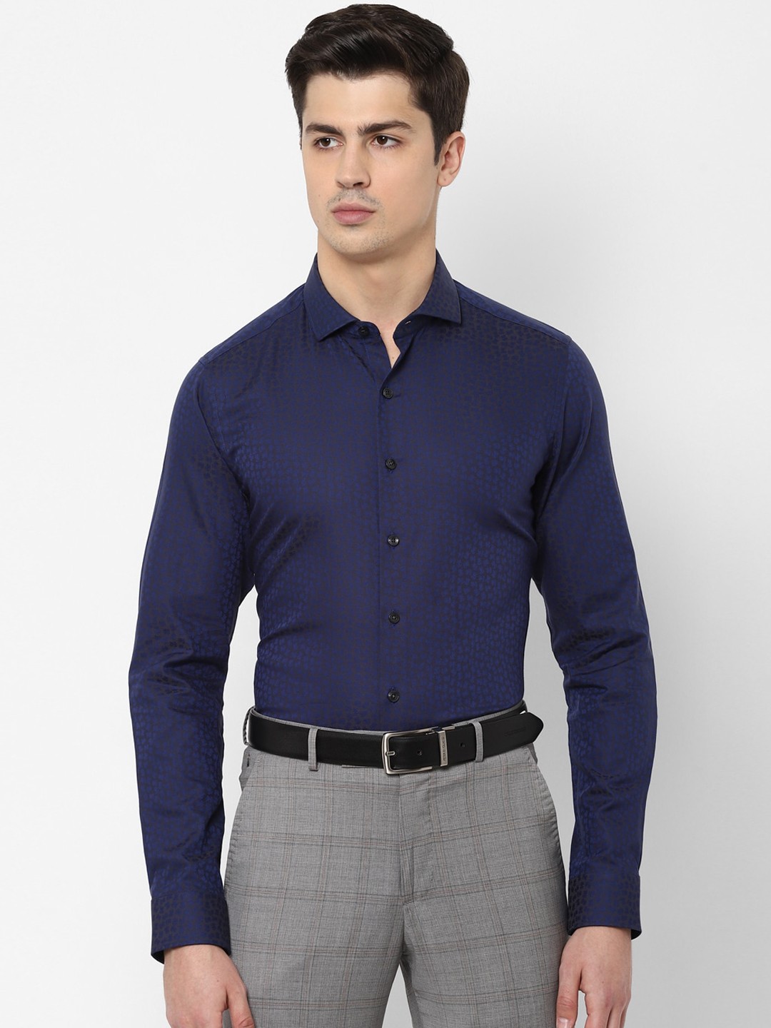 

SIMON CARTER LONDON Men Navy Blue Slim Fit Self Design Formal Shirt