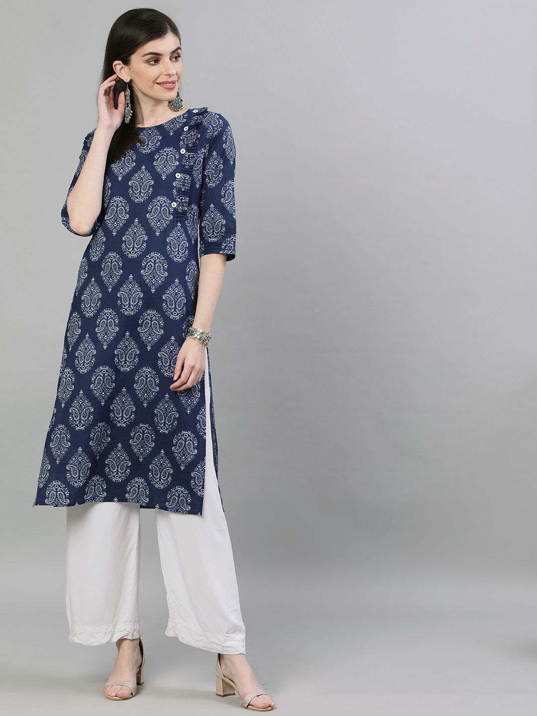 

Nayo Women Navy Blue & White Printed Straight Kurta