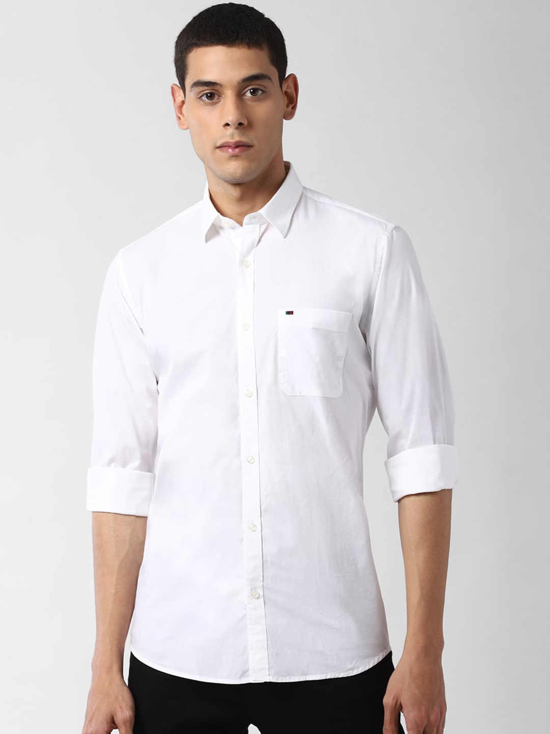 

Peter England Casuals Men White Slim Fit Solid Casual Shirt