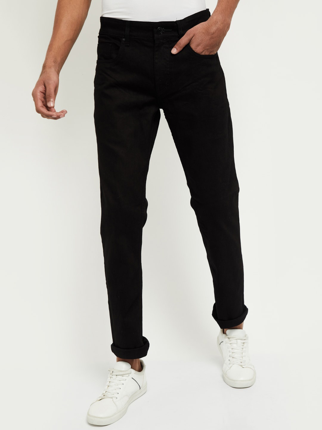 

max Men Black Skinny Fit Jeans