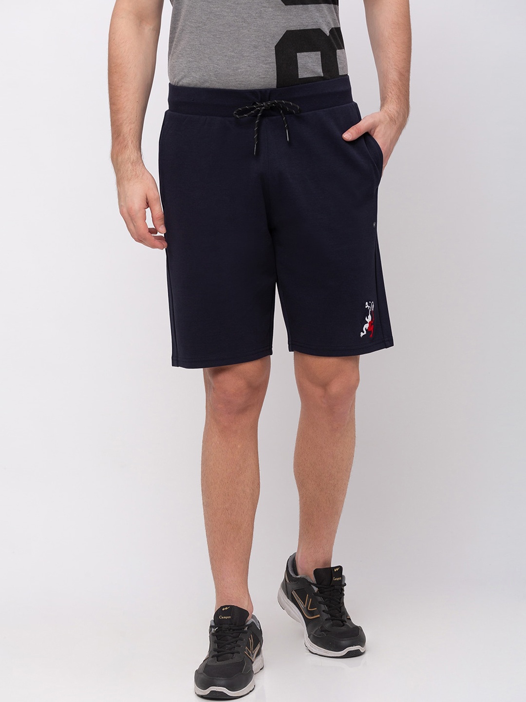 

GIORDANO Men Navy Blue Solid Slim Fit Sports Shorts