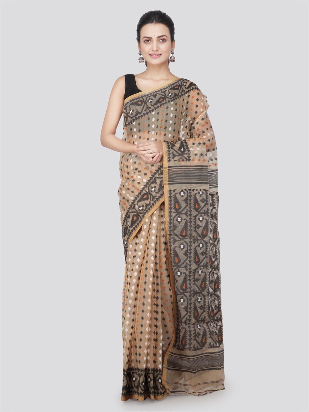 

PinkLoom Beige & Black Pure Cotton Woven Design Jamdani Sustainable Saree