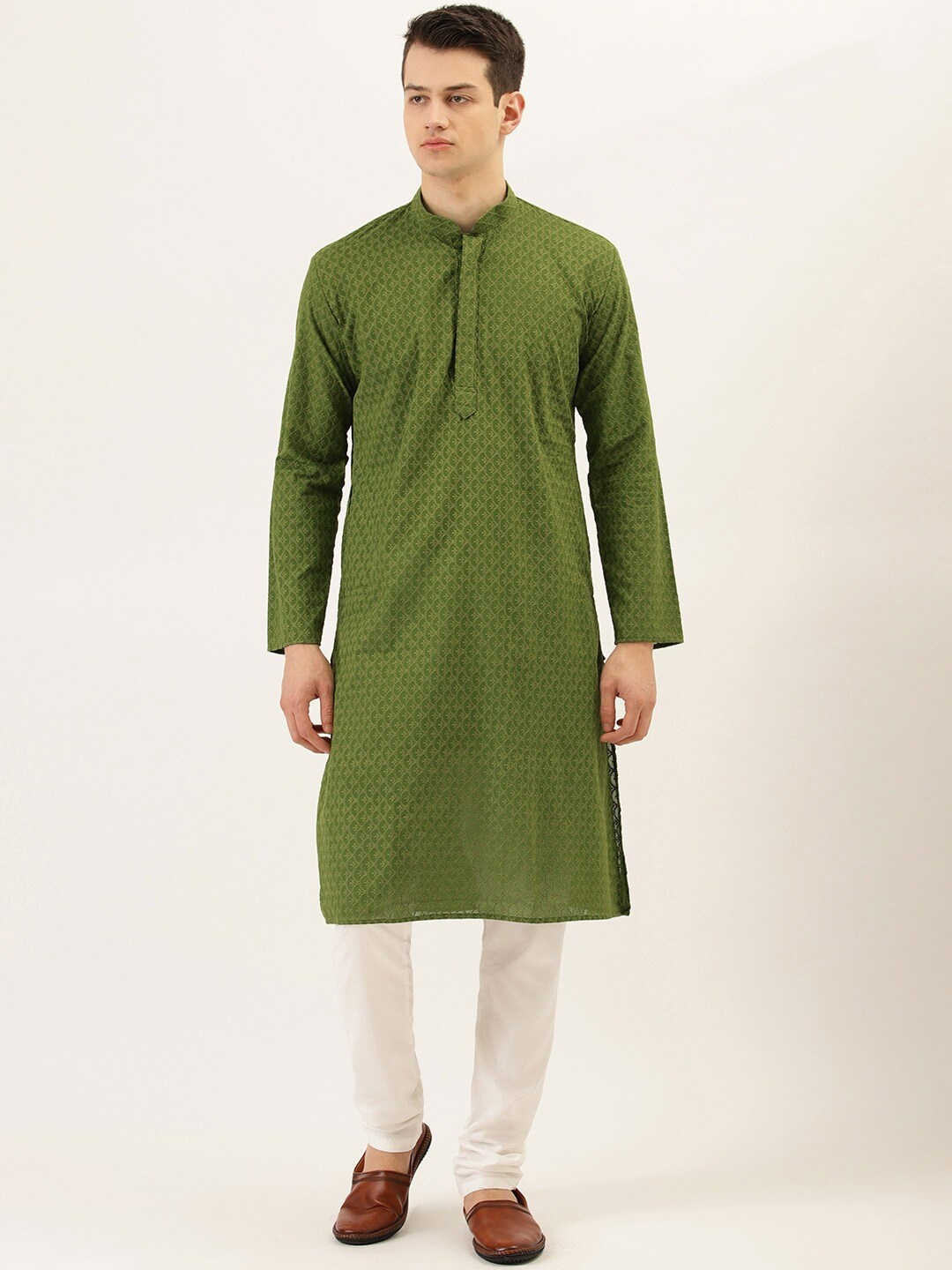 

RAJUBHAI HARGOVINDAS Men Green Woven Design Straight Kurta