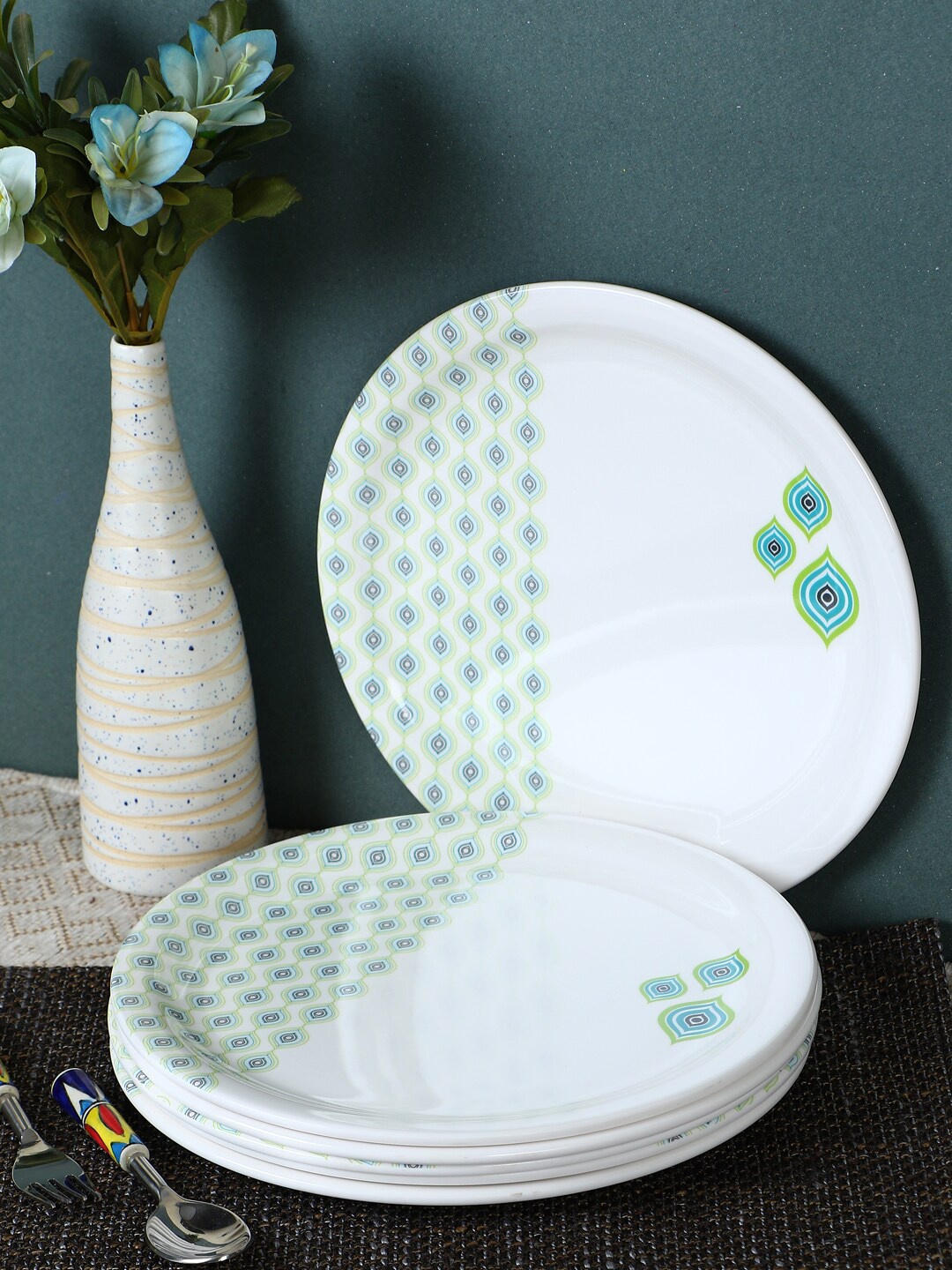 

Servewell White & Green Printed 6 Pcs Melamine Plates Set