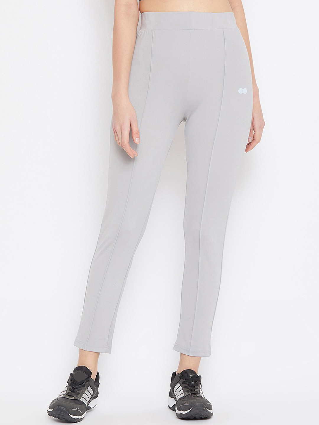 

Clovia Women Grey Solid Ankle Length Training Tights